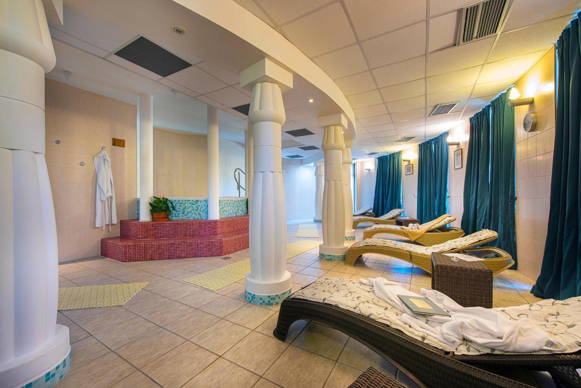 President Hotel Montfort Ždiar Esterno foto